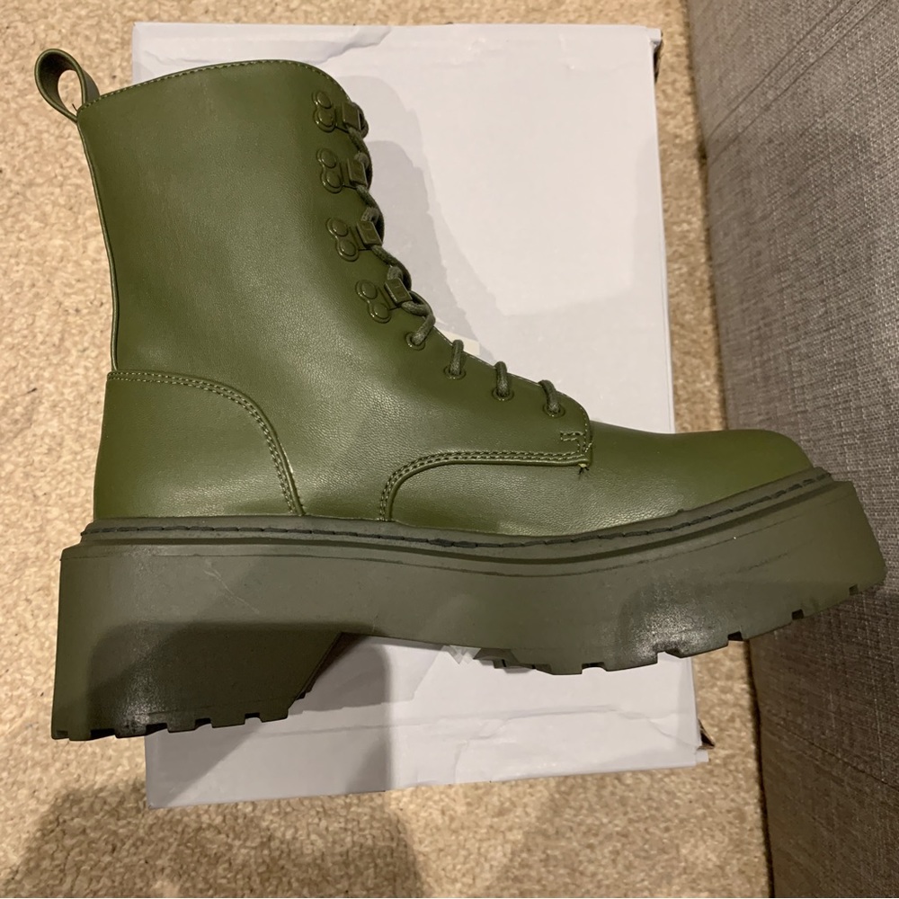 Womens Khaki Boots - Picture 2 of 3